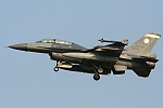 F-16B 6811 (Photo by Jason Tu)