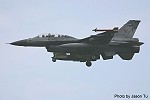 F-16B 6824 (Photo by Jason Tu)
